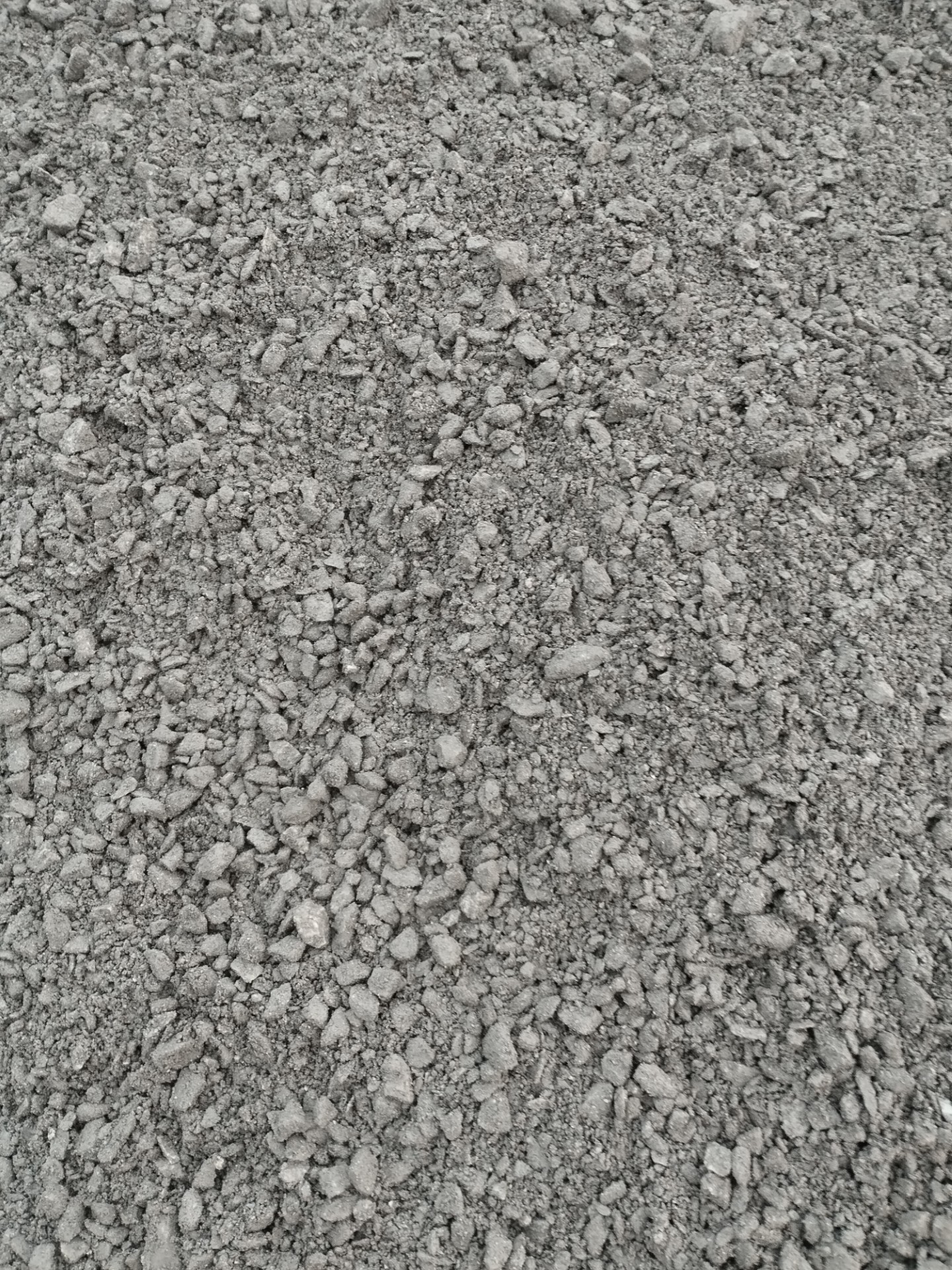 Schüttgüter (Mutterboden, Sand, Kies, Schotter)